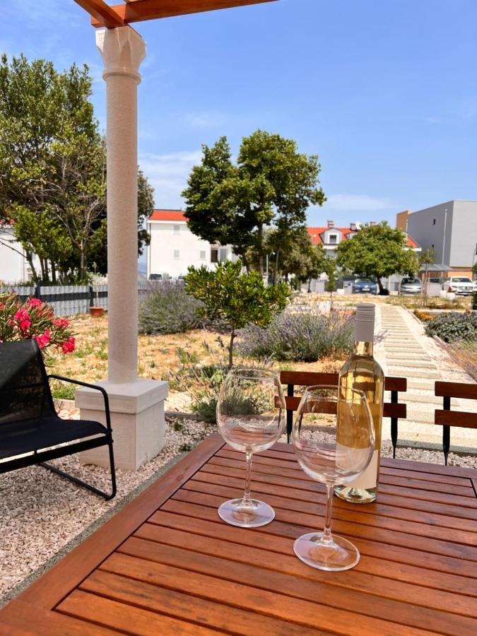 Apartments Cvijet Mora Сресер Экстерьер фото