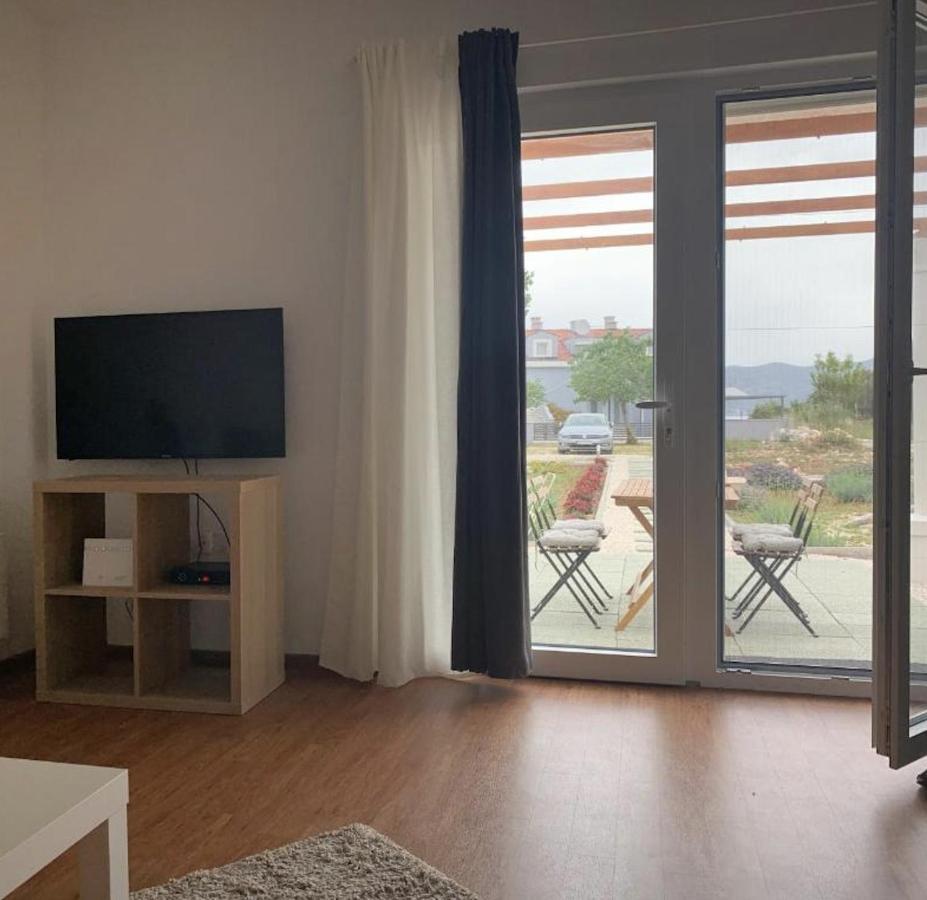 Apartments Cvijet Mora Сресер Экстерьер фото